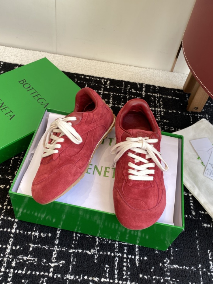 b0tt*ga Ven*ta sneaker