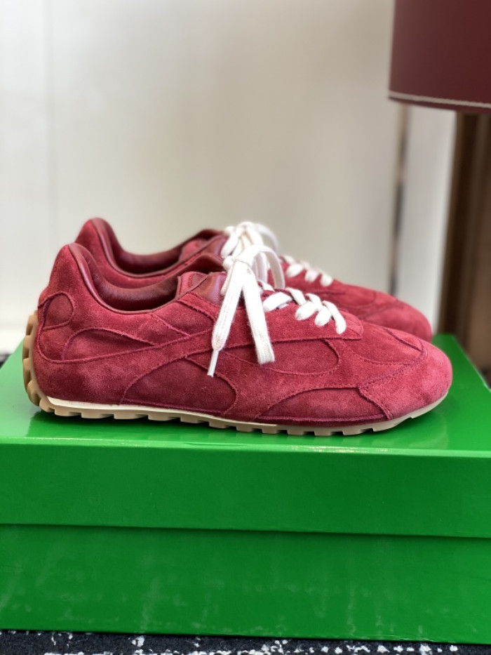b0tt*ga Ven*ta sneaker
