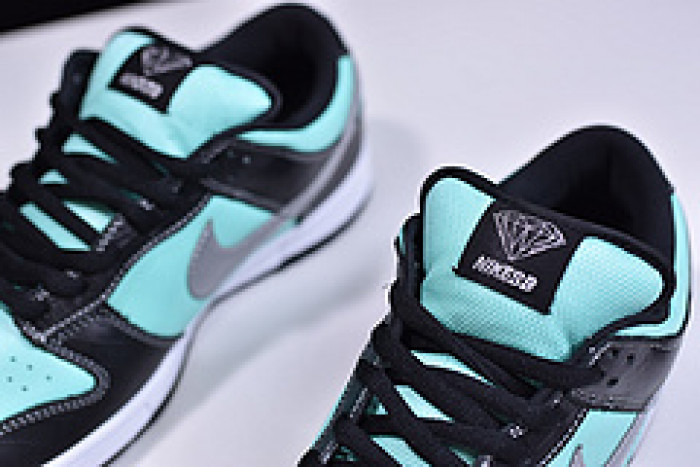 nike sb x D1am0nd dunk  ＂t*f*ny＂ 304292-402