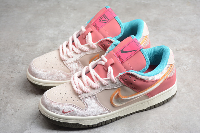 Social Status x Nk SB Dunk High Pro DJ1173-600