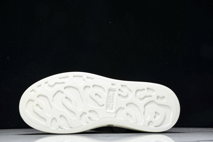 MQ Sneakers
