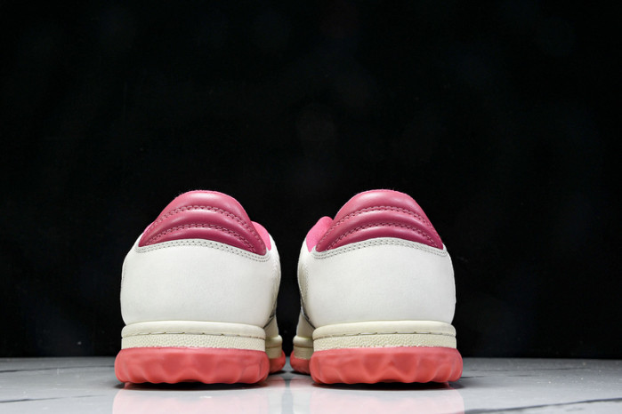 Gv*c sneaker