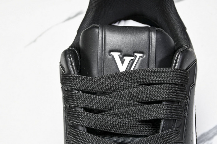 LV SNEAKER TRAINER FOR-LV268
