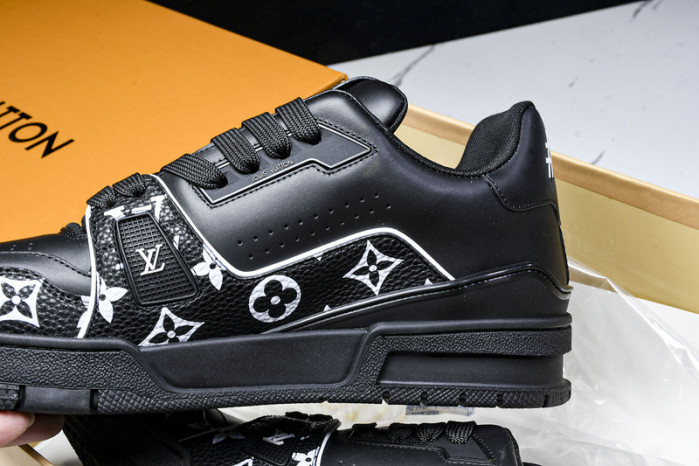 LV SNEAKER TRAINER FOR-LV268