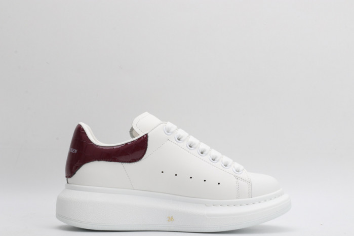 MQ Sneakers