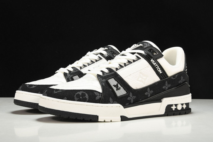 LV SNEAKER LOW YEE-015