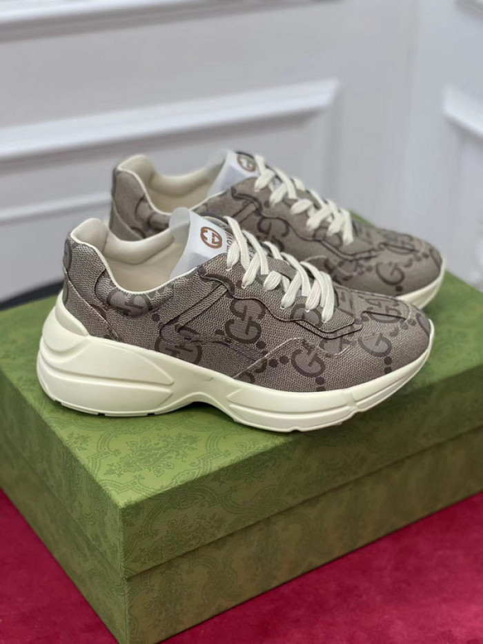 Gv*c sneaker