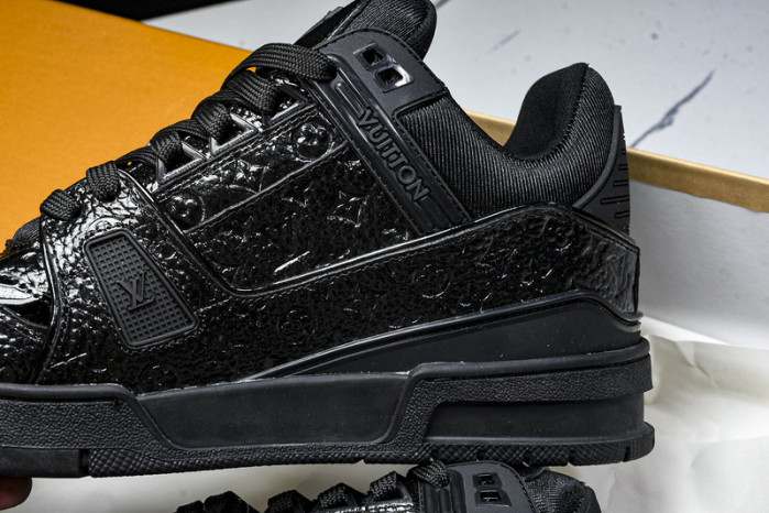LV SNEAKER TRAINER FOR-LV343