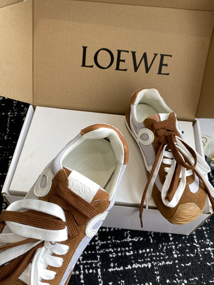 L*0ewe Ballet Runner LW-FOR18