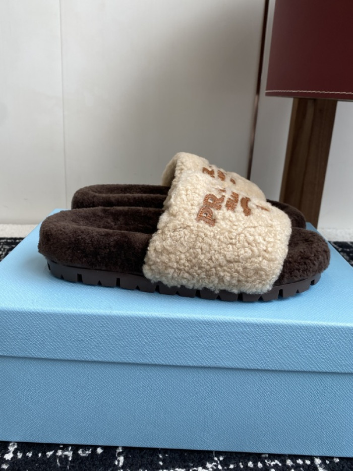 PRA*DA SLIPPERS
