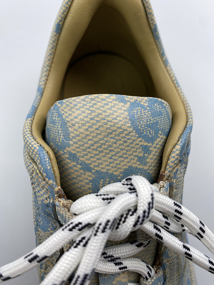 Gv*c sneaker