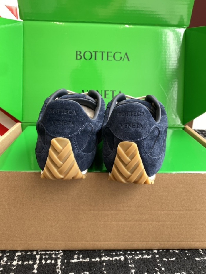 b0tt*ga Ven*ta sneaker