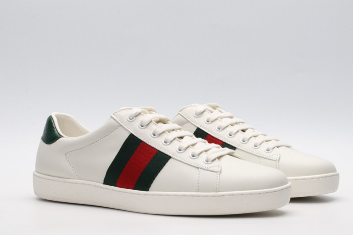 Gv*c ace embroidered low-top sneaker 429466a38g09064